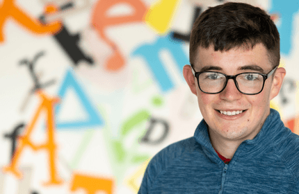 Headshot or Aaron Jones